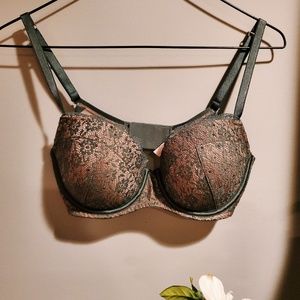 🔥 NWOT Victoria's Secret Demi Dream Angels 34D